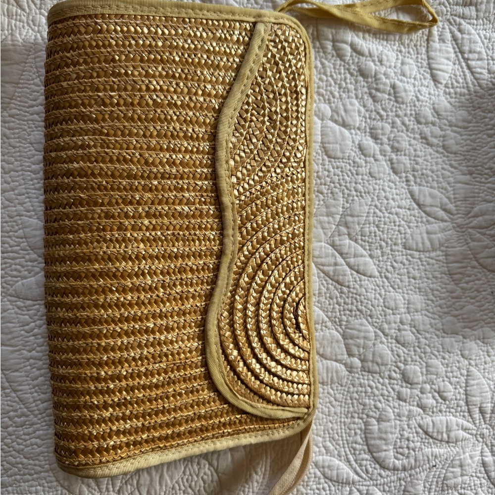 Vintage large raffia clutch